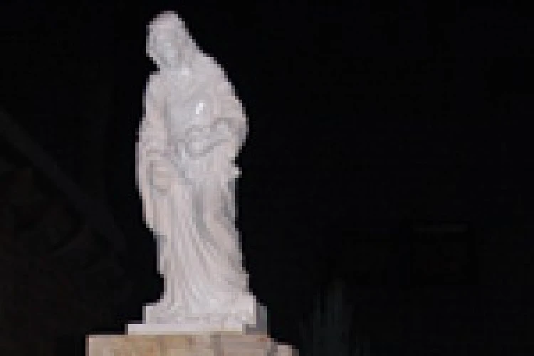 Die Elisabet, die Heilige Statue