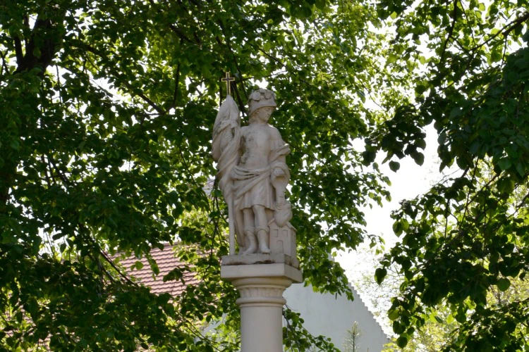 Szent Flórián szobra