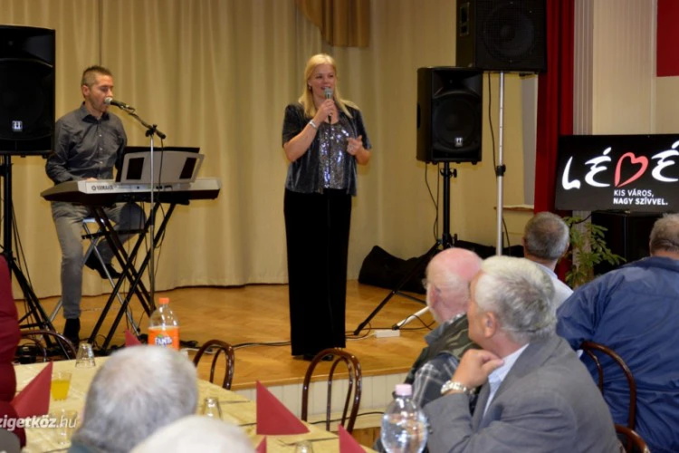 idosek-napja-lebeny-5-1538395890.jpg